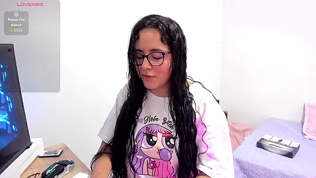 Venus cat  online show from 10/28/25, 02:49