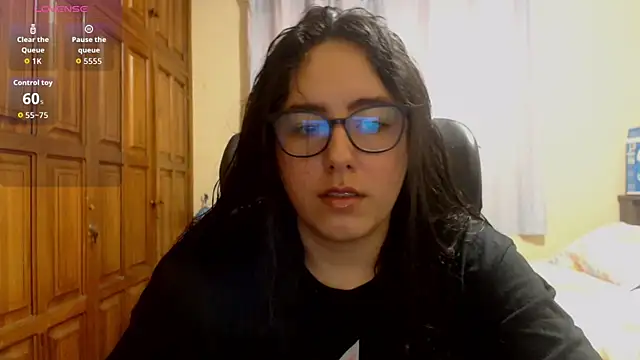 Venus cat  online show from 12/02/25, 09:38