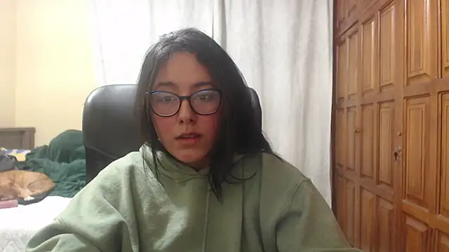 Venus cat  online show from 04/17/26, 11:18