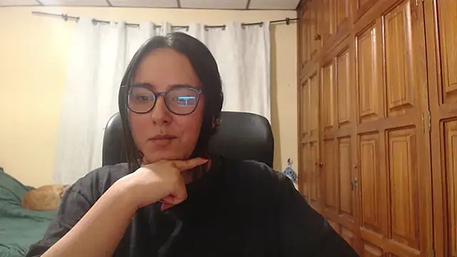 Venus cat  online show from 02/16/26, 09:34