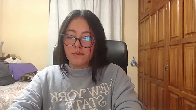 Venus cat  online show from 03/15/26, 02:51