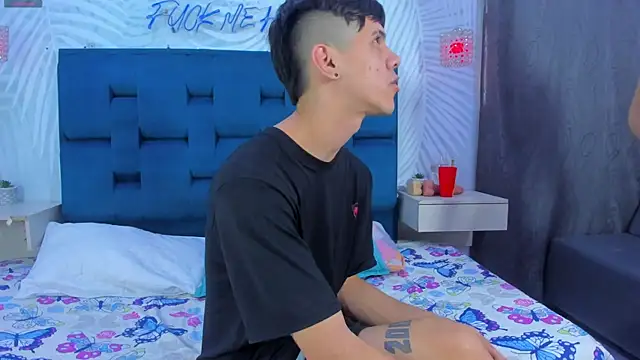 Youngs Wild online show from 11/15/25, 06:12