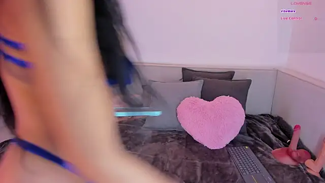 Samara hale online show from 11/27/25, 08:42