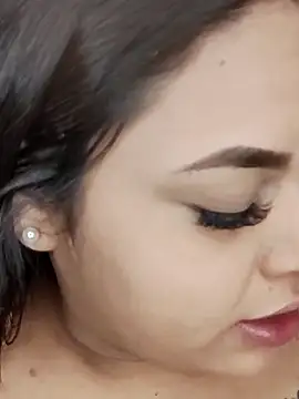 MayaCurvy online show from 10/16/25, 05:16