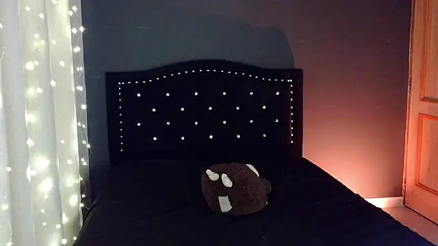 emma web  online show from 04/06/26, 04:52