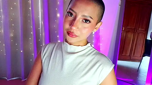 emma web  online show from 01/31/26, 07:12