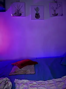 Solaangel  online show from 11/22/25, 11:03