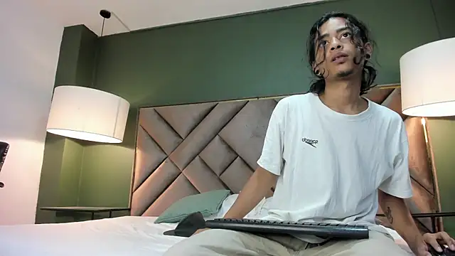 Dickie Dicking online show from 11/06/25, 08:35