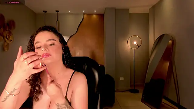 KylieJenkins online show from 12/15/25, 11:16