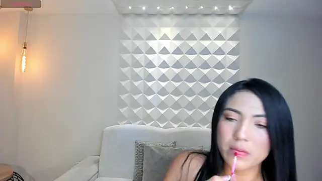 NatalieLewis online show from 01/15/26, 12:08