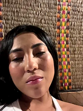 NatalieLewis online show from 11/08/25, 12:03