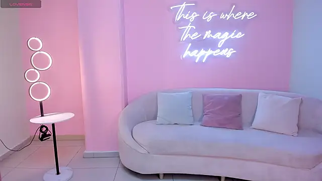 NatalieLewis online show from 02/25/26, 12:38