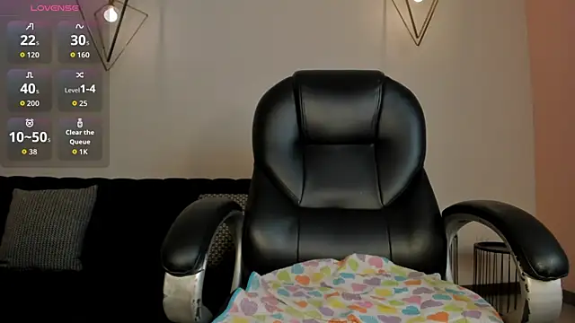 Snapshot of EmilyJohnsonX1 chatting on 11/08/25, 02:59 EmilyJohnsonX1 online show from 11/08/25, 02:59