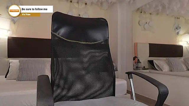 DanteeStone online show from 10/27/25, 08:43