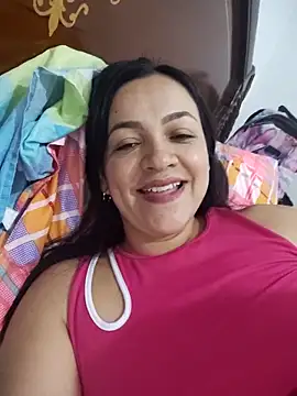 LindaSalo33 online show from 12/18/25, 10:57