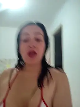 LindaSalo33 online show from 11/26/25, 06:52