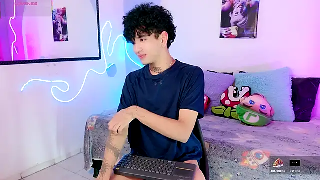 todoroki g online show from 10/19/25, 02:47