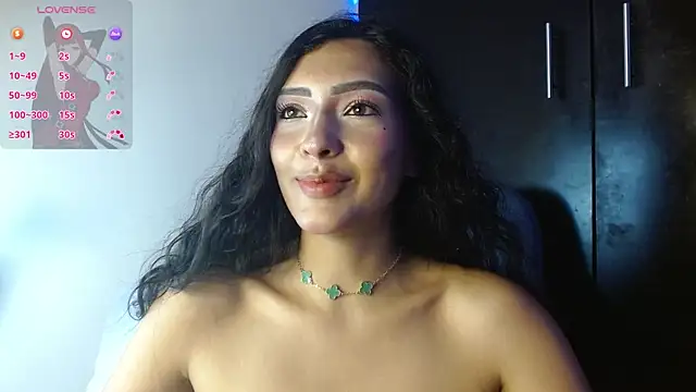 JuliethaFox online show from 10/07/25, 04:35