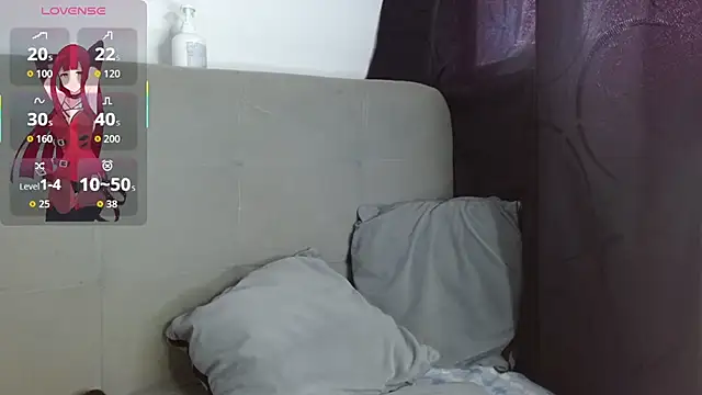 JuliethaFox online show from 06/19/26, 07:41
