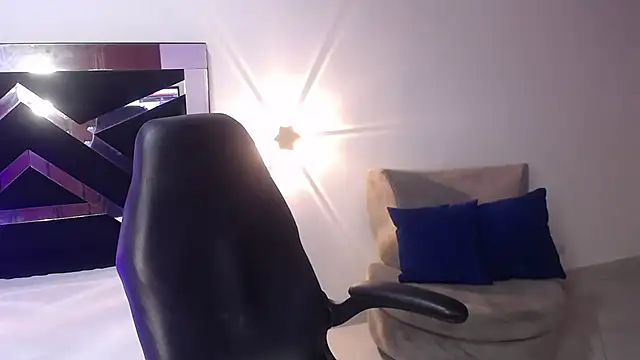 CataleyaMoonroe online show from 10/08/25, 03:24