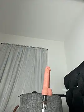 MerliaSsomer online show from 11/26/25, 12:38