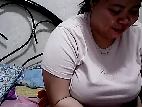 Snapshot of HornyPussie69 chatting on 07/09/26, 06:25 HornyPussie69 online show from 07/09/26, 06:25