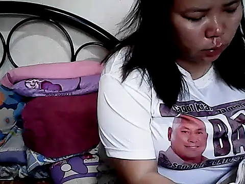 Snapshot of HornyPussie69 chatting on 05/11/26, 11:35 HornyPussie69 online show from 05/11/26, 11:35
