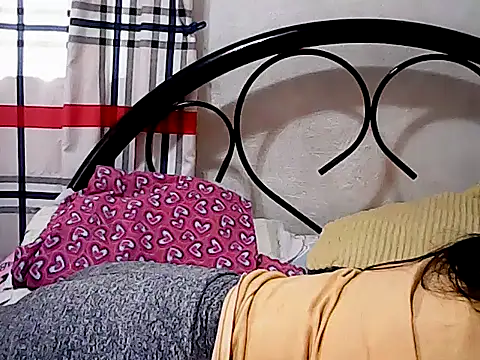 HornyPussie69 online show from 03/10/26, 03:43