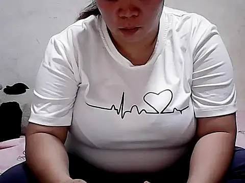 HornyPussie69 online show from 02/25/26, 12:22