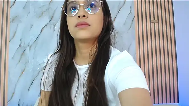 PiaGelvez online show from 11/19/25, 11:16