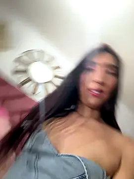 Snapshot of kathalinahornyxxx chatting on 10/05/25, 09:22 kathalinahornyxxx online show from 10/05/25, 09:22
