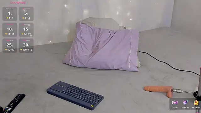 Alejarossi online show from 03/24/26, 01:00