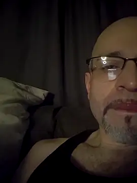 Curious9884 online show from 04/05/26, 04:08