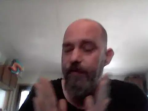 crazyheratic8 online show from 05/09/26, 05:49
