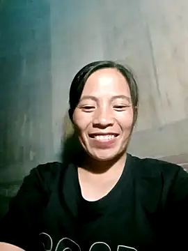 Snapshot of -Lauren- chatting on 10/13/25, 12:18 -Lauren- online show from 10/13/25, 12:18