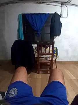 Snapshot of Eltorta214 chatting on 04/15/26, 11:16 Eltorta214 online show from 04/15/26, 11:16