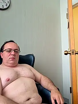 Snapshot of Iceman69696 chatting on 06/11/26, 03:20 Iceman69696 online show from 06/11/26, 03:20
