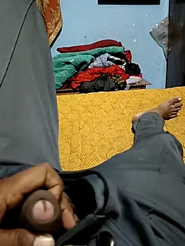 Snapshot of Neelam-baby1 chatting on 10/05/25, 03:25 Neelam-baby1 online show from 10/05/25, 03:25