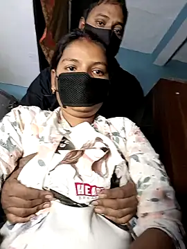 Snapshot of Neelam-baby1 chatting on 12/22/25, 06:19 Neelam-baby1 online show from 12/22/25, 06:19