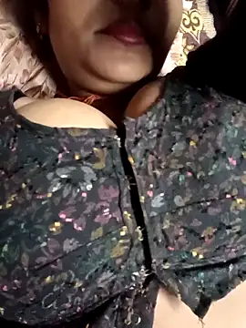 Snapshot of Neelam-baby1 chatting on 03/03/26, 04:03 Neelam-baby1 online show from 03/03/26, 04:03