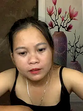 Snapshot of lan-xinh01 chatting on 10/02/25, 01:03 lan-xinh01 online show from 10/02/25, 01:03