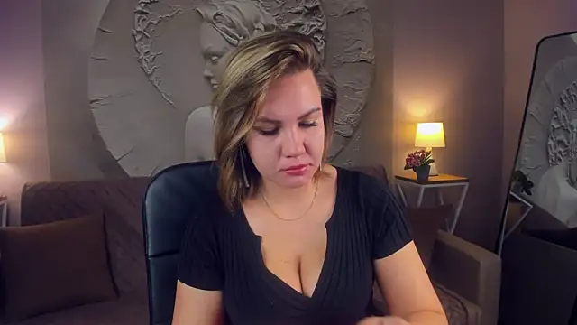 AriaEven online show from 10/16/25, 03:09