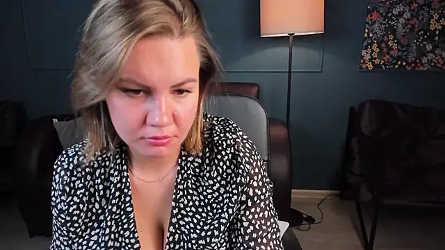 AriaEven online show from 10/03/25, 09:11