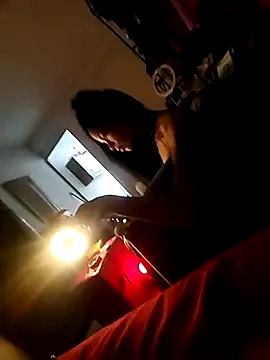 Snapshot of thaliacangri chatting on 11/10/25, 02:38 thaliacangri online show from 11/10/25, 02:38