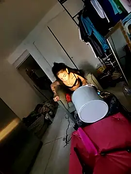 Snapshot of thaliacangri chatting on 12/04/25, 03:33 thaliacangri online show from 12/04/25, 03:33