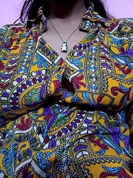 Kitty 18teen online show from 11/05/25, 11:19