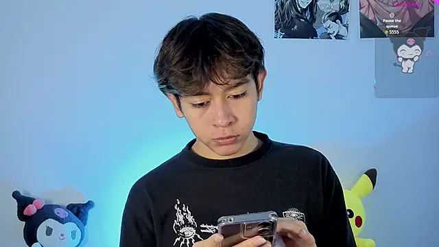 Snapshot of Darcy_and_Stolas chatting on 10/16/25, 05:05 Darcy and Stolas online show from 10/16/25, 05:05