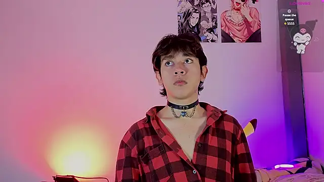 Snapshot of Darcy_and_Stolas chatting on 10/12/25, 06:37 Darcy and Stolas online show from 10/12/25, 06:37