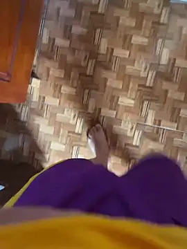 Snapshot of braian69 chatting on 11/11/25, 05:52 braian69 online show from 11/11/25, 05:52