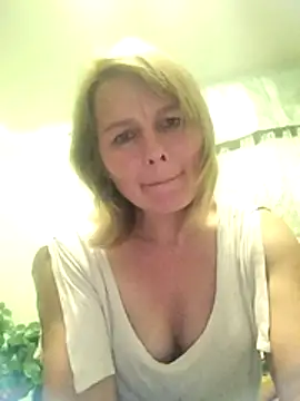 Masha412111 online show from 11/18/25, 08:23